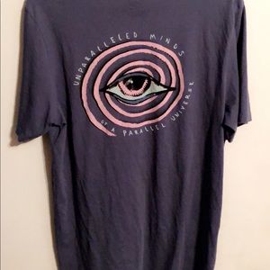 Men’s volcom t shirt
